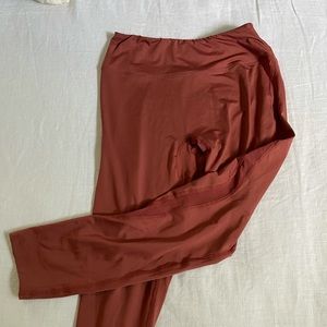Shein Burnt orange leggings (M)